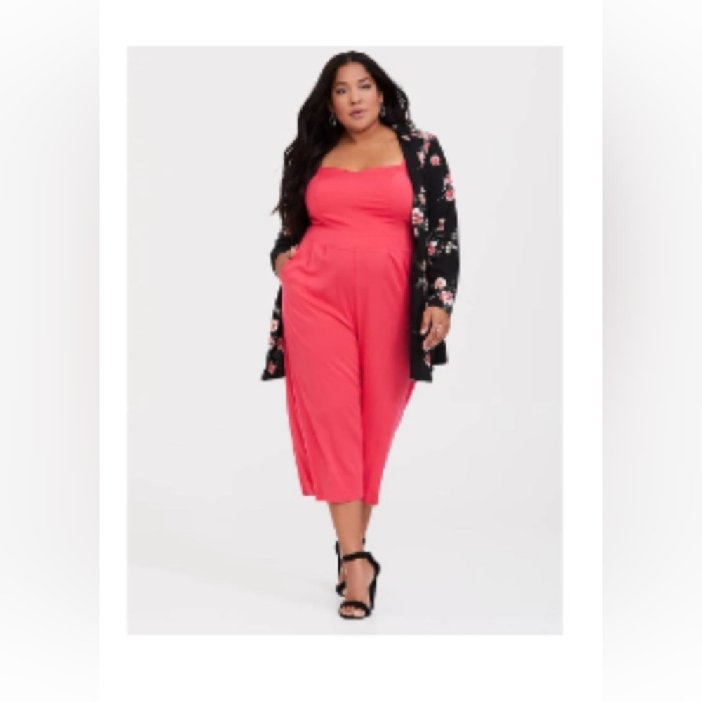 TORRID Coral Jumpsuit. Size 1 BRAND NEW